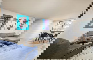 Foto 1 - Elevate Your Roma Stay - 2BR - Wifi - Sleeps 7