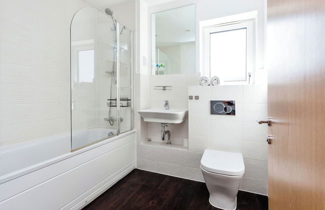 Luxurious 4 BH Home Near Willen Lake Ideal for Families & Business Stays! - Foto 7