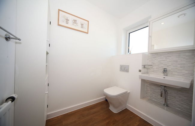 Luxurious 4 BH Home Near Willen Lake Ideal for Families & Business Stays! - Foto 8