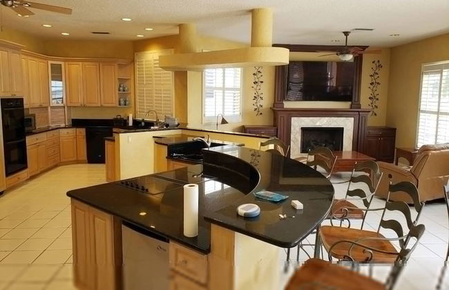 Big House on the Myakka Sleeps 12 Heated Pool Spa - Foto 8