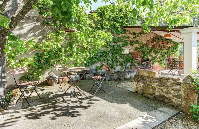 Charming Cottage in Oppede Amidst Vineyards - Foto 31