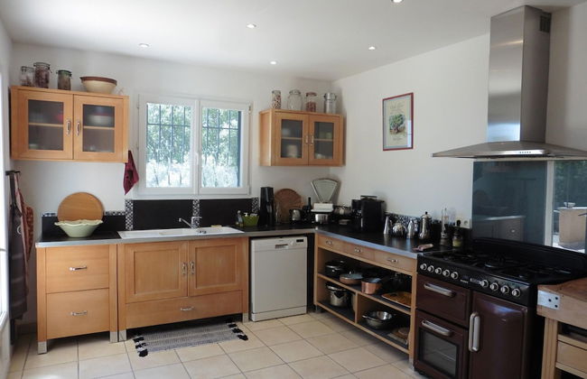 Pretty, Spacious Holiday Home With Private Pool - Foto 7