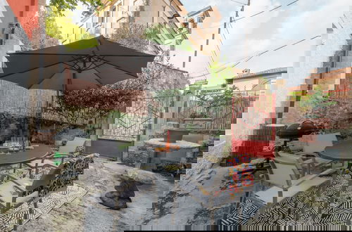 Photo 2 - Aperol in Iseo With 1 Bedrooms and 1 Bathrooms