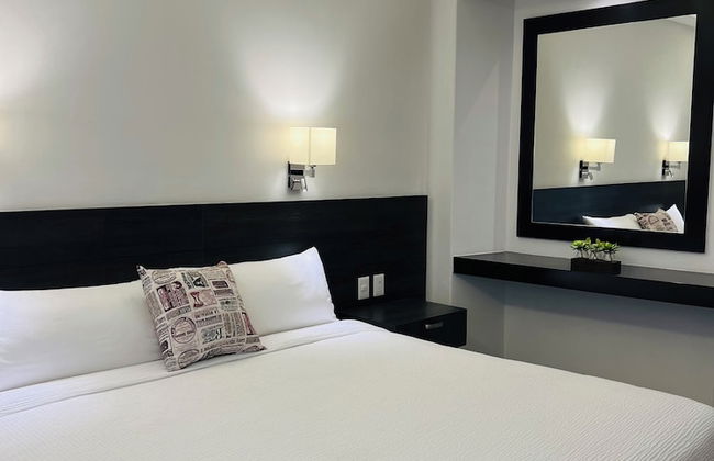 QA HOTEL - Photo 23