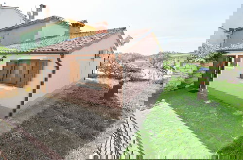 Foto 51 - Green and Lush Apartments With Terrace