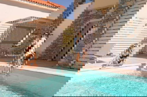 Photo 26 - Luxury Holiday Home 4 Bedroom Villa in Paleokastro