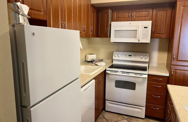 Jockey Resort Suites Center Strip - Photo 22