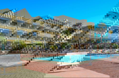 Foto 19 - The Caravelle Resort
