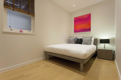 Photo 13 - NoHo 132 Serviced Apartments by Concept Apartments