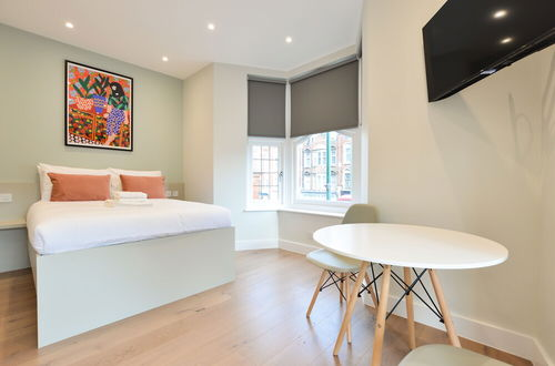 Photo 28 - Golders Green Serviced Apartments by Concept Apartments