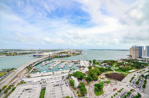 Photo 50 - Apartment Offering Direct Bay Views