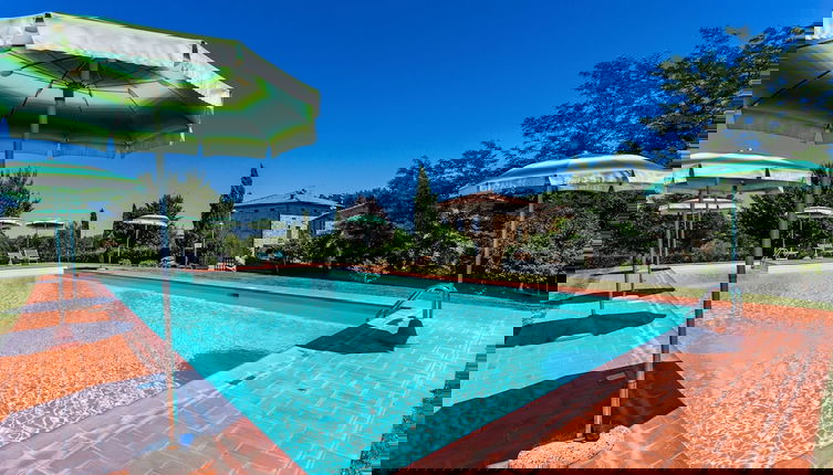 Photo 1 - Holiday Home in Tuscany With Shared Pool