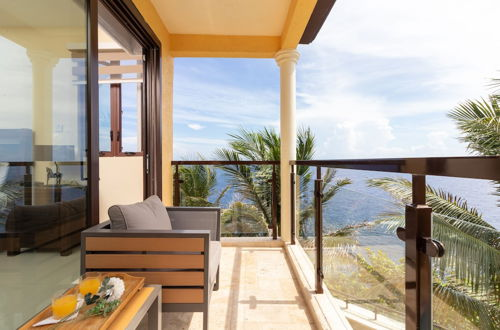 Foto 36 - Breathaking Luxury Cliffside Villa