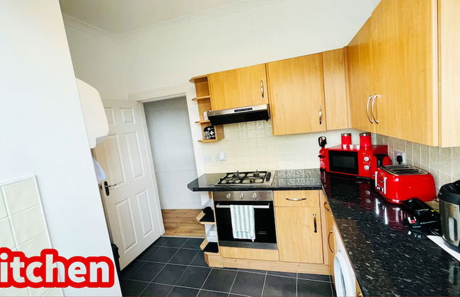 Luxury 2 Bedroom Entire Flat - Self Check in & Check out - Photo 8