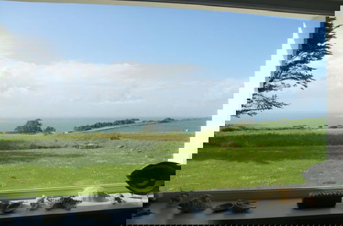 Foto 17 - Charming Holiday Home With sea View, Plougasnou
