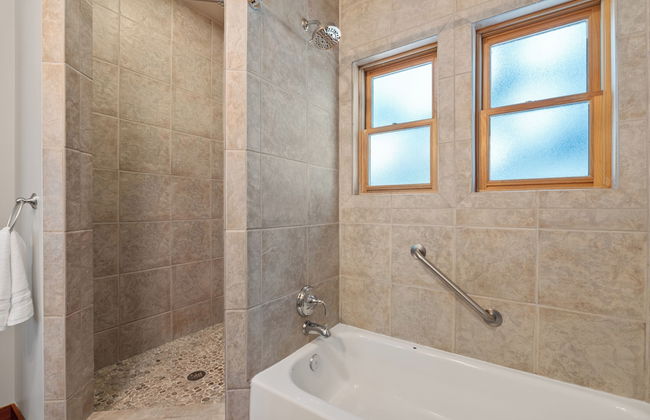 Urban Cowboy Villas - Heart of 704 - Foto 39