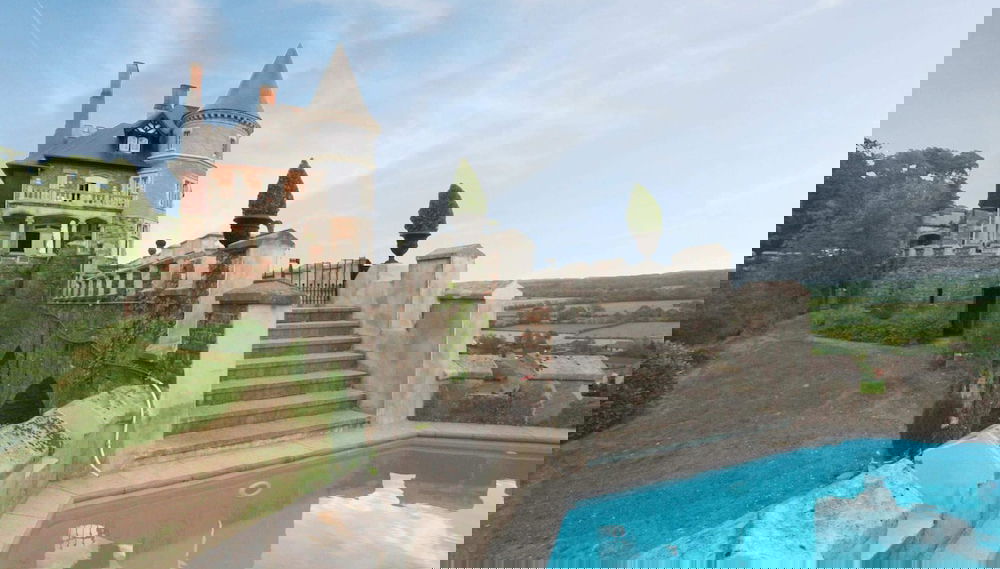 Primary image