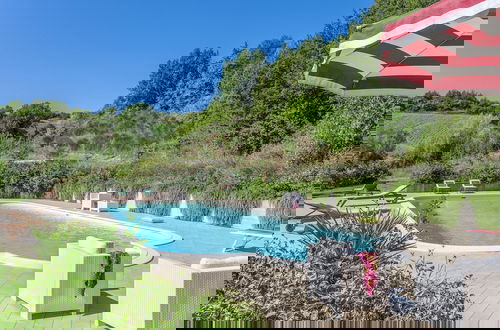 Photo 11 - Holiday Home in Belforte With Pool