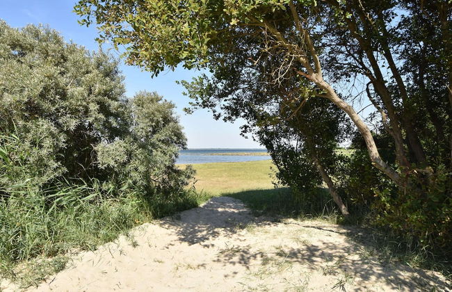 Cozy Holiday Home in Zonnemaire Near Lakebeach - Foto 70