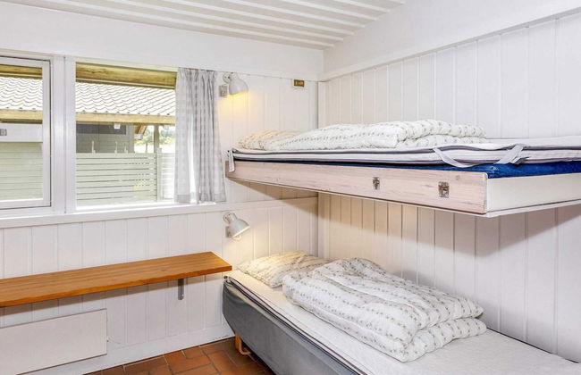 6 Person Holiday Home on a Holiday Park in Hanstholm - Foto 1