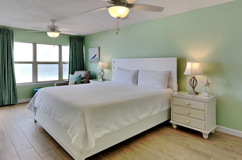 Photo 8 - Emerald Towers West by Southern Vacation Rentals