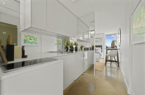 Photo 13 - Modern Potts Point Studio