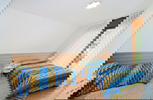 Foto 2 - Apartment in Caorle With Heating
