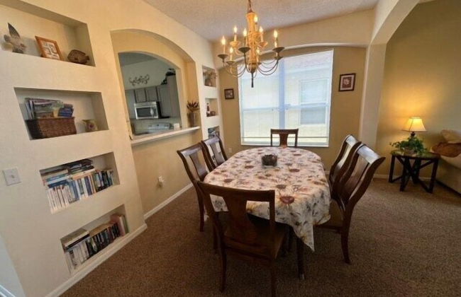 South Facing Pool Home - Room for the Whole Family! - Foto 29