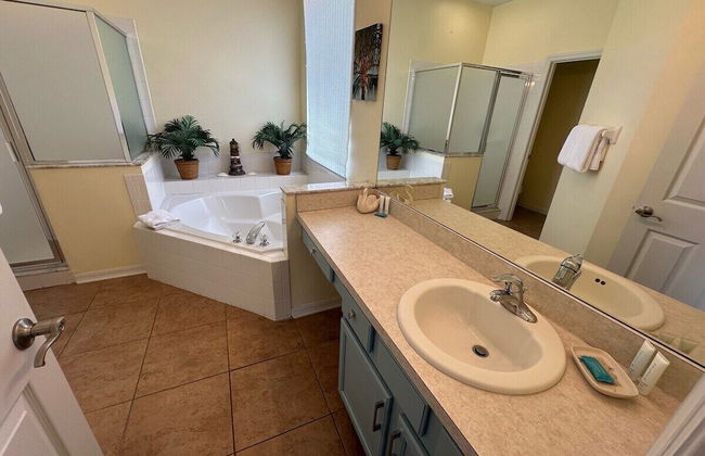 South Facing Pool Home - Room for the Whole Family! - Foto 19