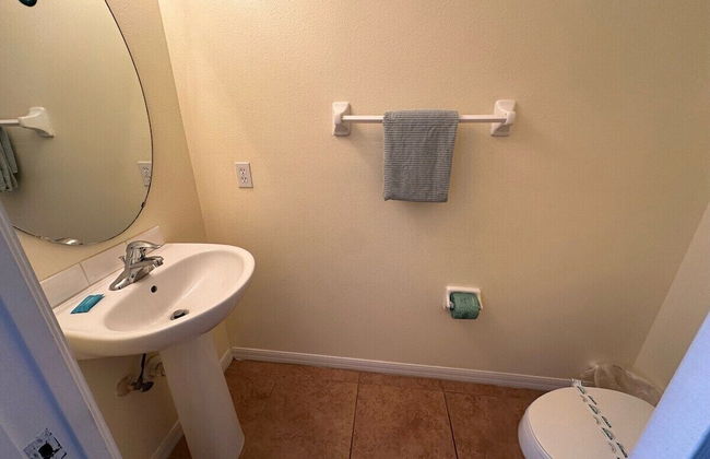 South Facing Pool Home - Room for the Whole Family! - Foto 18