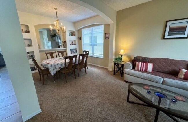 South Facing Pool Home - Room for the Whole Family! - Foto 12