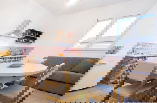 Foto 6 - Bright Apartment in a Farmhouse With Swimming Pool
