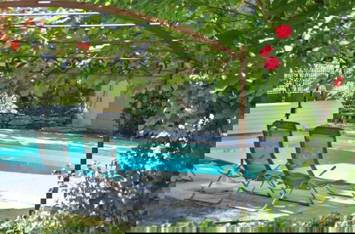 Foto 45 - Splendid Villa in Viens With Swimming Pool
