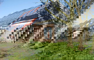 Foto 1 - Authentic Farmhouse in Pingjum With Hot Tub
