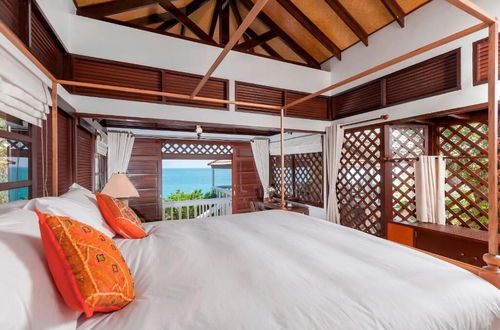 Foto 7 - Baan Khunying – Secluded Phuket Beachfront Villa - SHA Certified