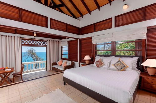 Foto 8 - Baan Khunying – Secluded Phuket Beachfront Villa - SHA Certified