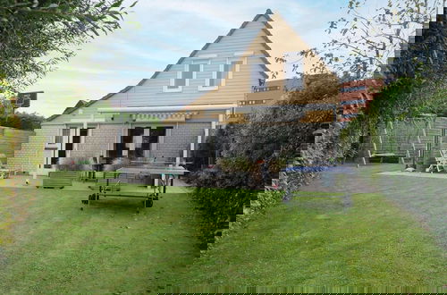 Foto 27 - Holiday Home in Zeeland With Spacious Garden