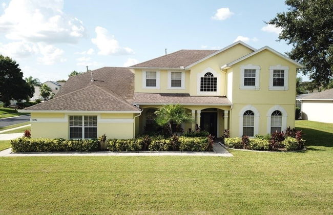 Fantastic 7 Bed 6 Bath In Prestigious Gated Comm. 7 Bedroom Villa by Redawning - Foto 61