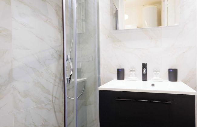 Chic and Refined Apartment - Foto 12