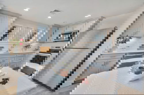 Photo 64 - Thomas Sea Suites