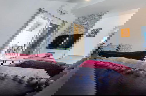 Foto 15 - Cozy Three Bedroom Apartment With Terrace in Zadar