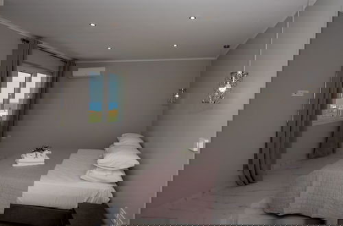 Foto 20 - Gigi Star Luxury ApartVilla with Pool, Sea View