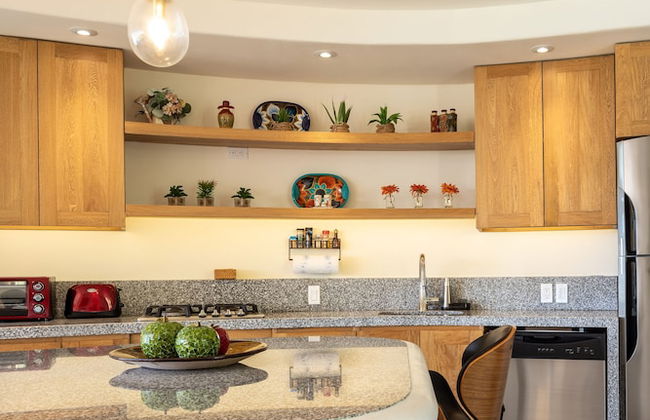 Kau Kan Luxury Condos - Photo 26