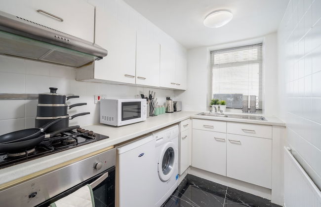 Russell Sq Suite 2 Bed Apartment - Photo 12