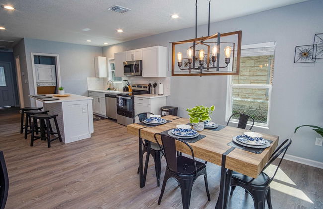 Charming 3br/1ba Close to Vibrant Downtown - Foto 15