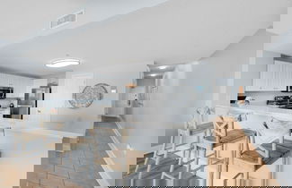 Foto 2 - Majestic Beach Towers 1-314