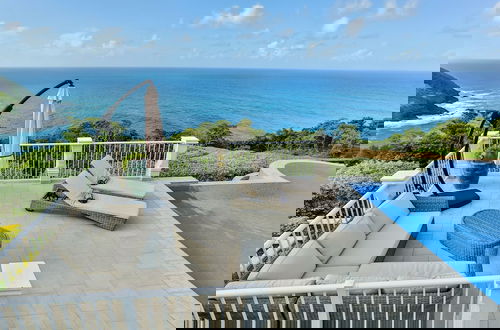 Foto 28 - Cayman Villa - Contemporary 3 bedroom Villa with Stunning Ocean Views 3 Villa by RedAwning