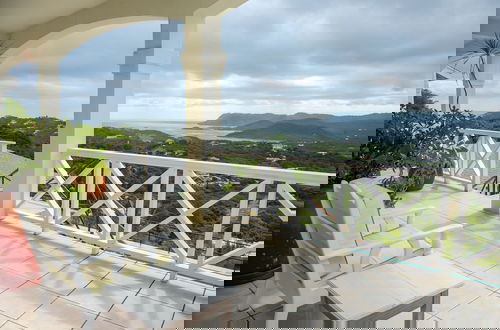 Photo 37 - Zephyr Hill - 2 bedroom Villa with awe inspiring views 2 Villa by RedAwning