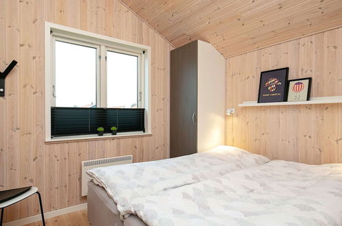 Photo 2 - 6 Person Holiday Home in Ulfborg