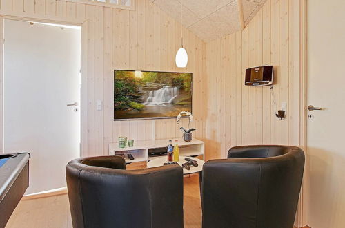 Photo 13 - 14 Person Holiday Home in Glesborg